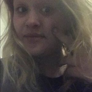 Meet your Posher, Cristilynn